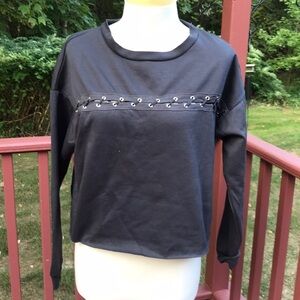 Enough about me Size M cropped fleece line top